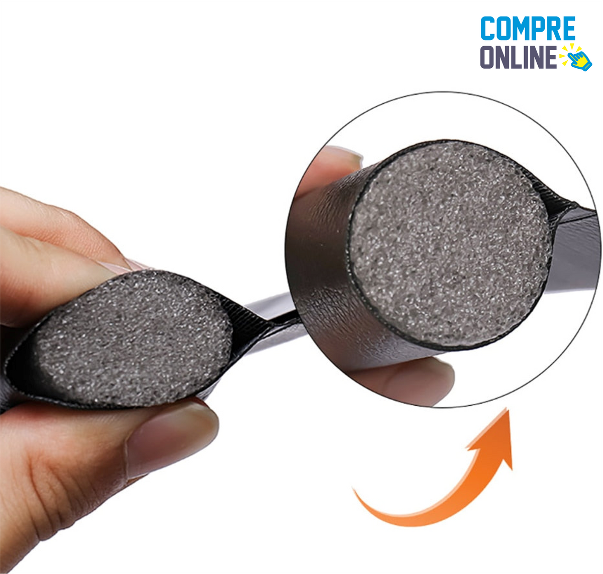 Flexible sealing strip for doors