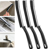 Small cleaning brushes
