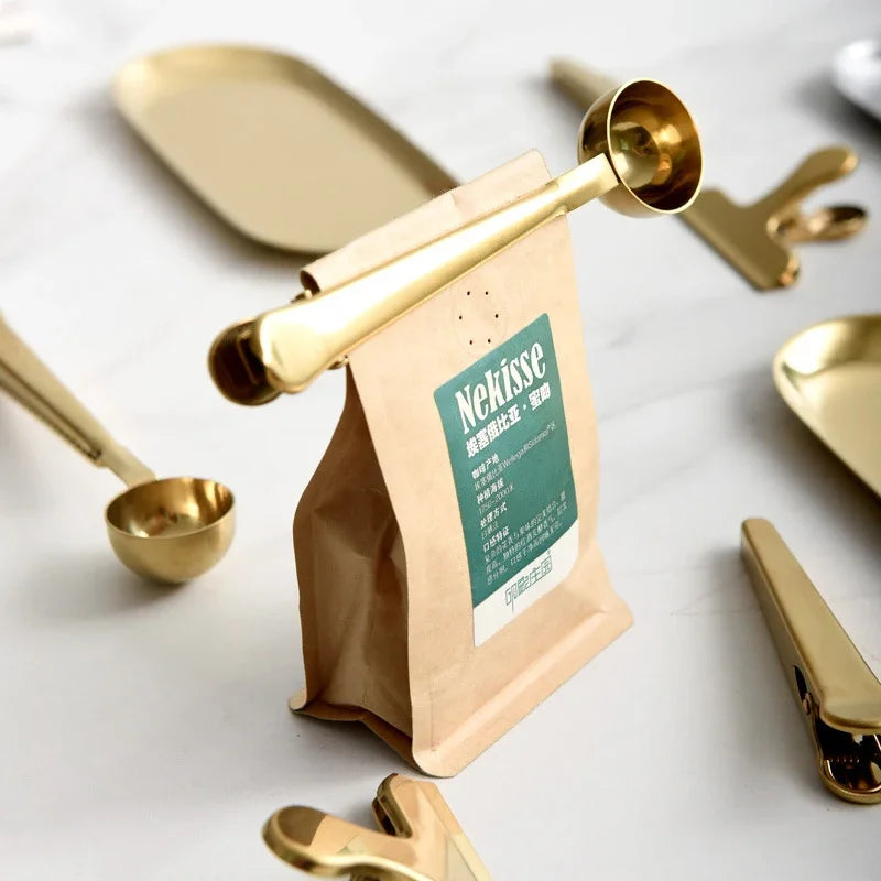 Measuring Spoon Closes Packaging